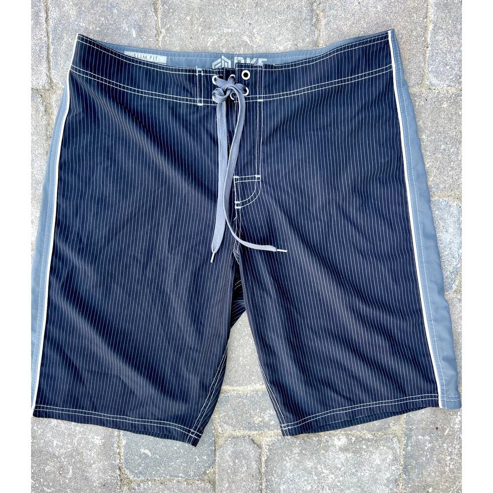 BKE black & gray pinstripe board shorts size 34